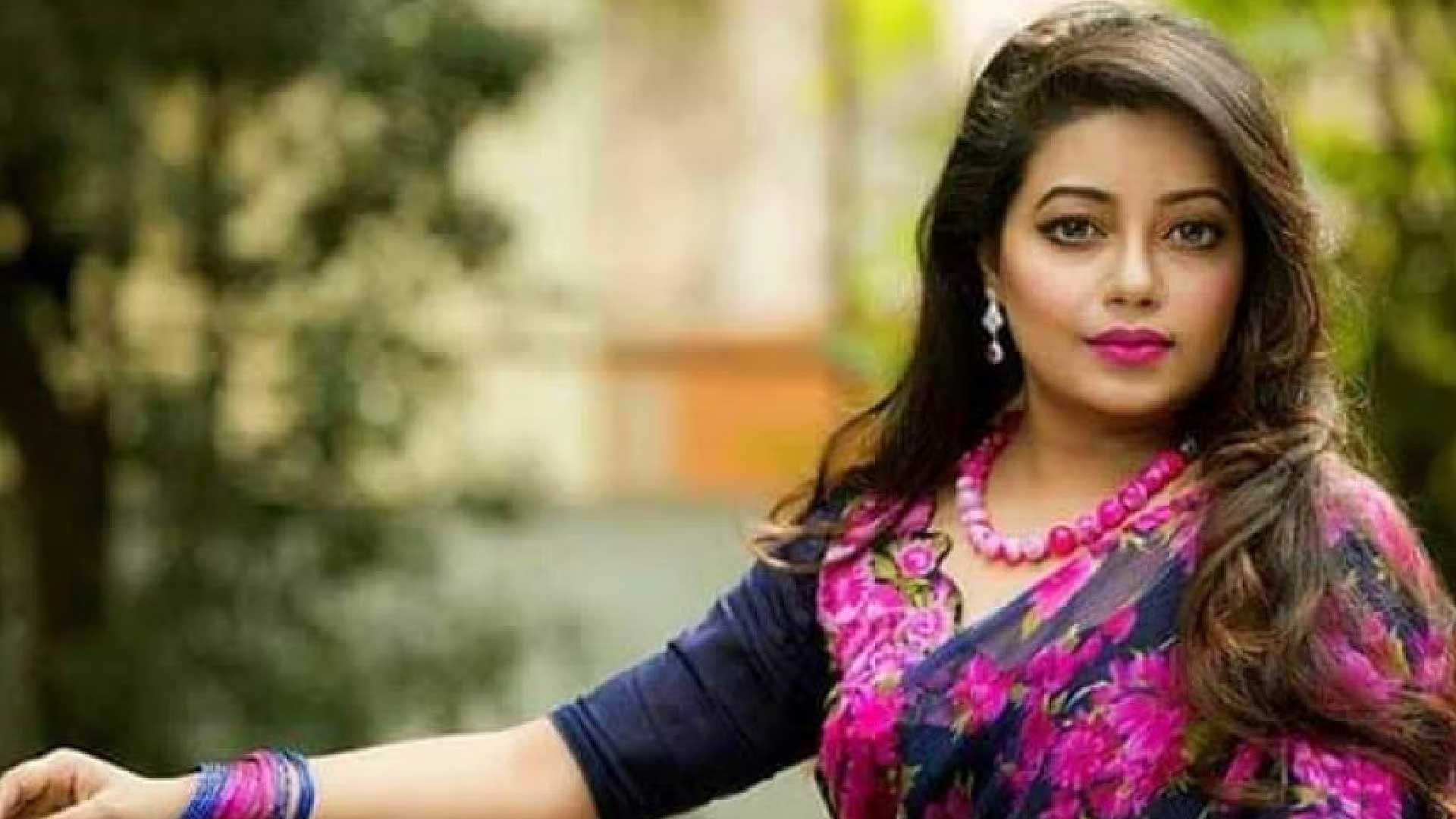 ফেসবুক পোস্ট লিখে বিবাহবিচ্ছেদের ঘোষণা দিলেন কনা