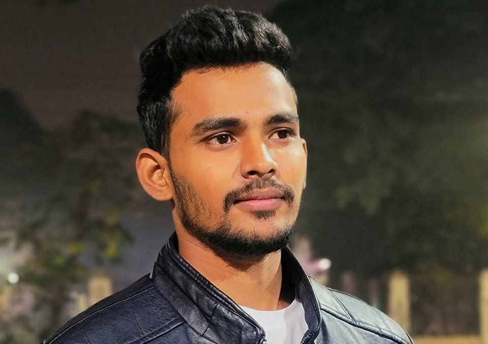 ব্যাগে গুলির ম্যাগাজিন রাখা অনিচ্ছাকৃত, চাপ দিয়ে নিউজ সরানোর অভিযোগ মিথ্যা: আসিফ মাহমুদ