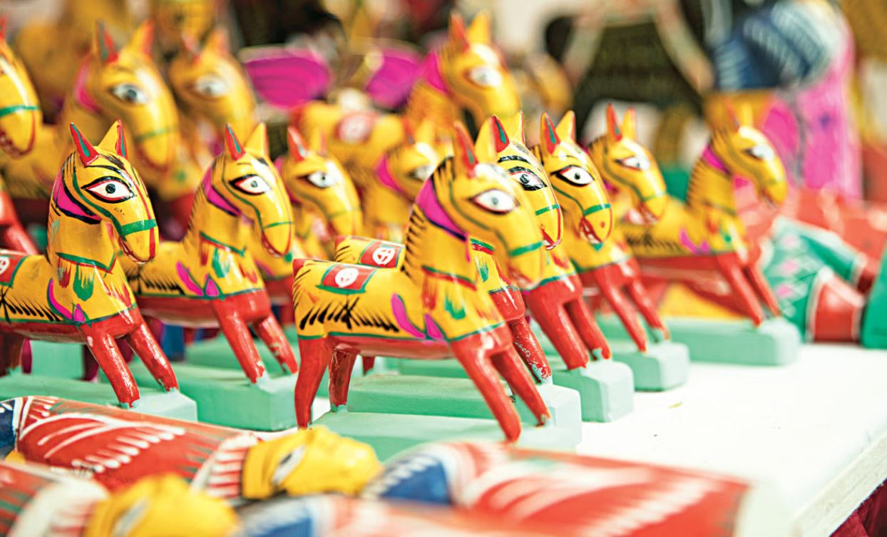 ছুটির দিনে বর্ষা উদযাপনে করতে পারেন যেসব পরিকল্পনা