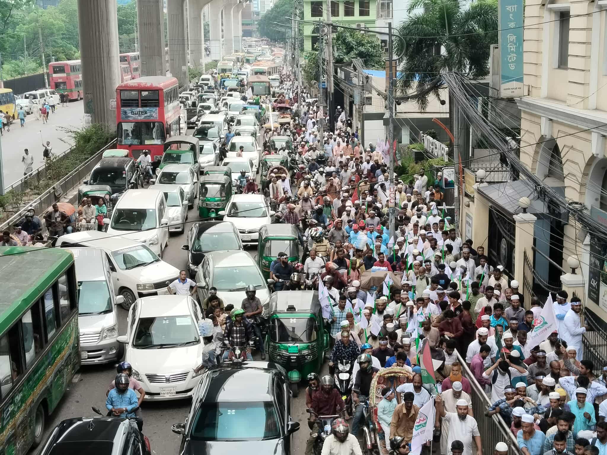 জামায়াতের সমাবেশ: রাজধানীর বিভিন্ন পয়েন্টে তীব্র যানজট