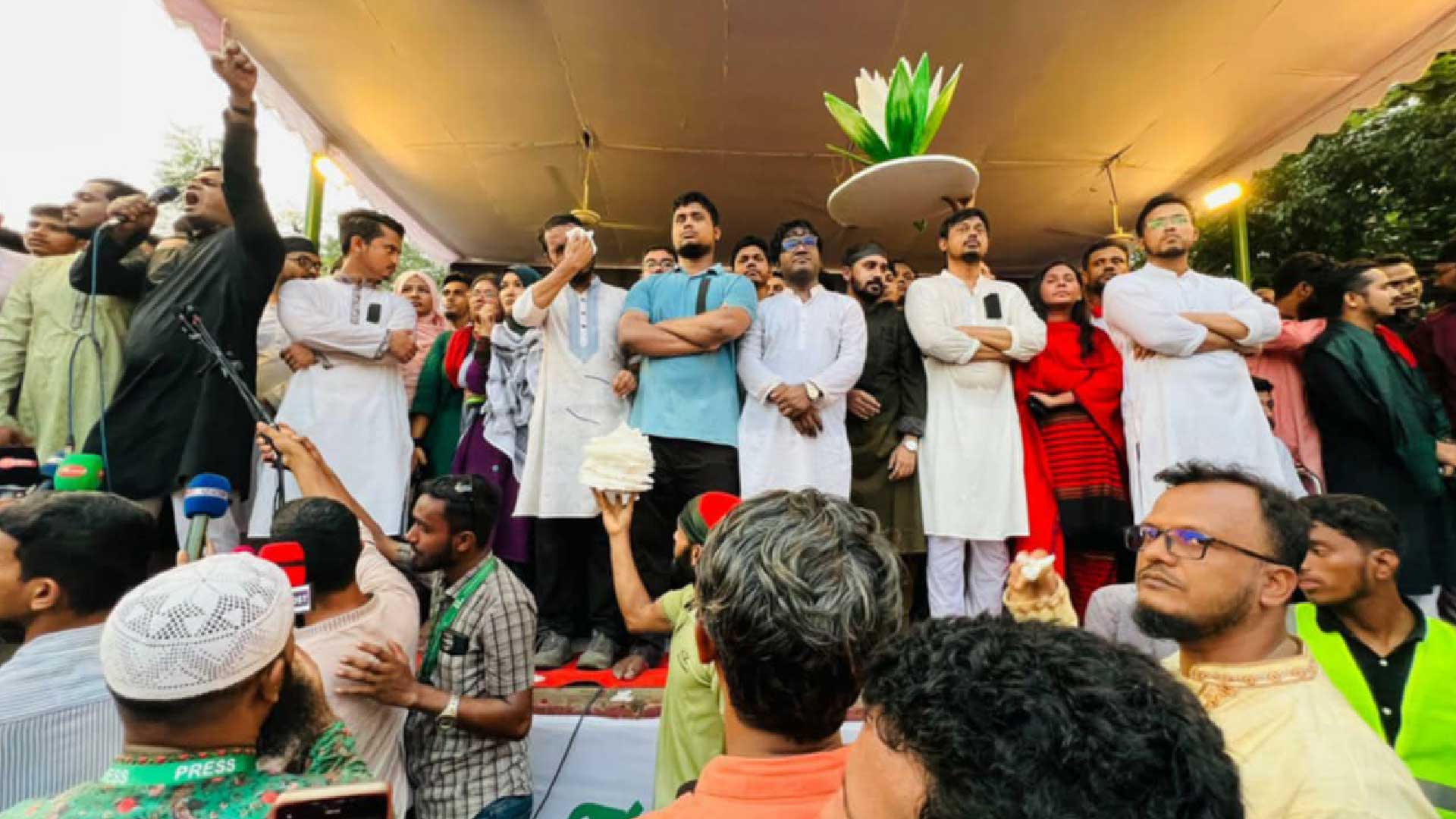 আওয়ামী লীগের সঙ্গে আঁতাত আমরা কখনোই মেনে নেব না: হাসনাত