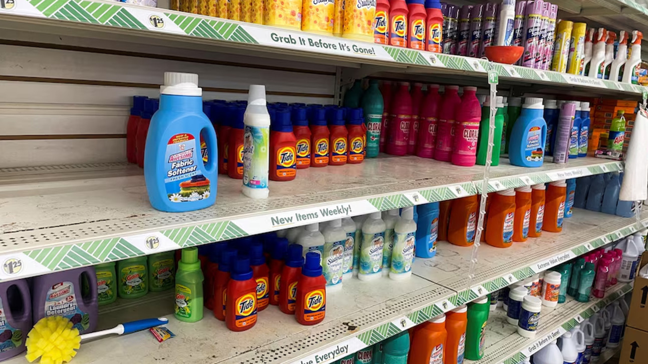 ট্রাম্প-শুল্কের প্রভাব পড়ছে মার্কিনিদের পকেটে