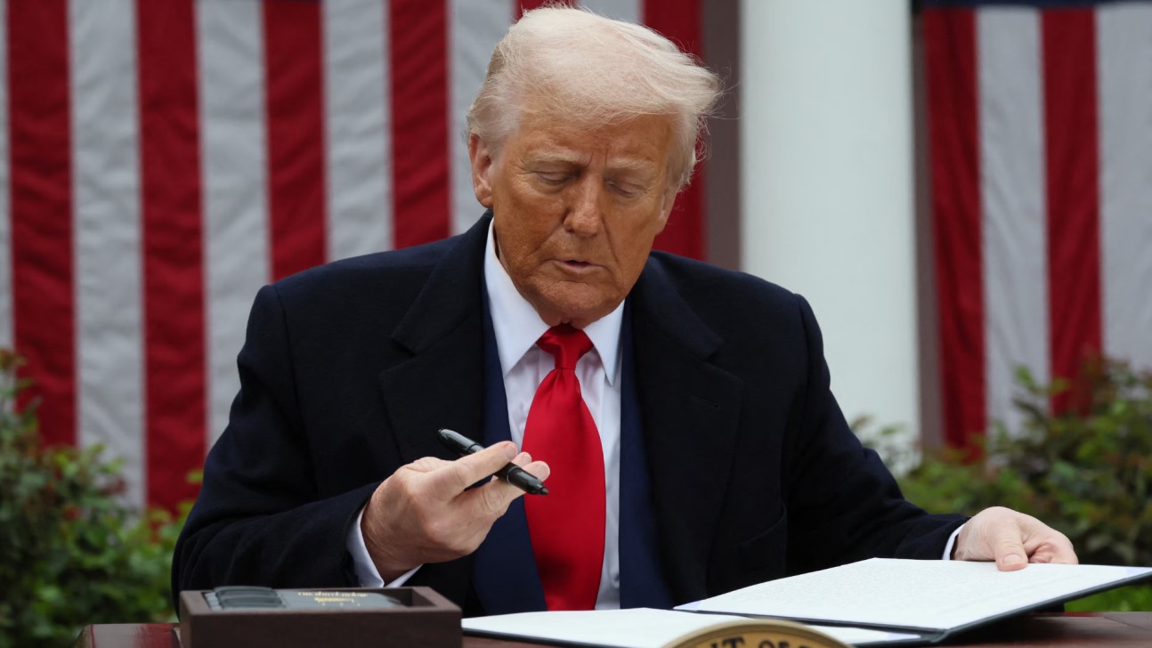 বাংলাদেশের জন্য ট্রাম্প-শুল্ক ২০ শতাংশ