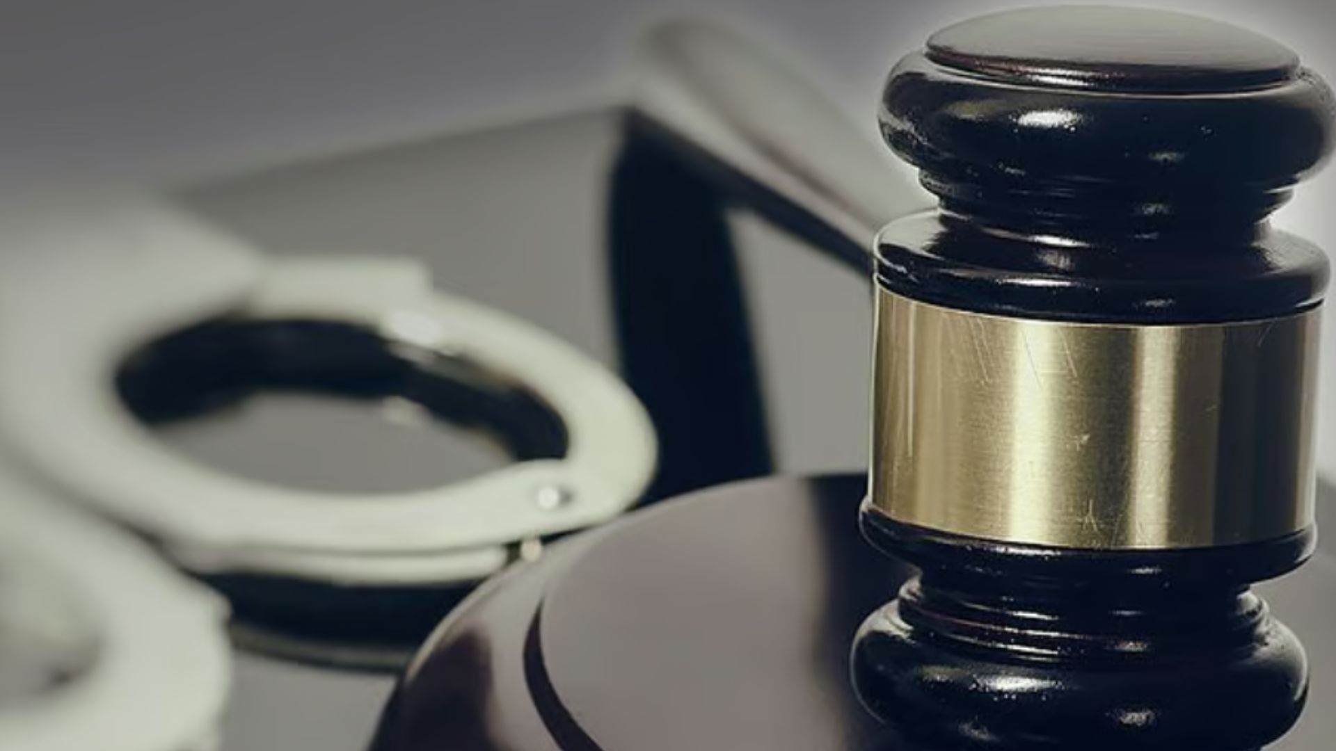 সিরিয়াল কিলিং: ২২ বছরে ১১ স্বামীকে খুন, আদালতে ইরানি নারীর স্বীকারোক্তি