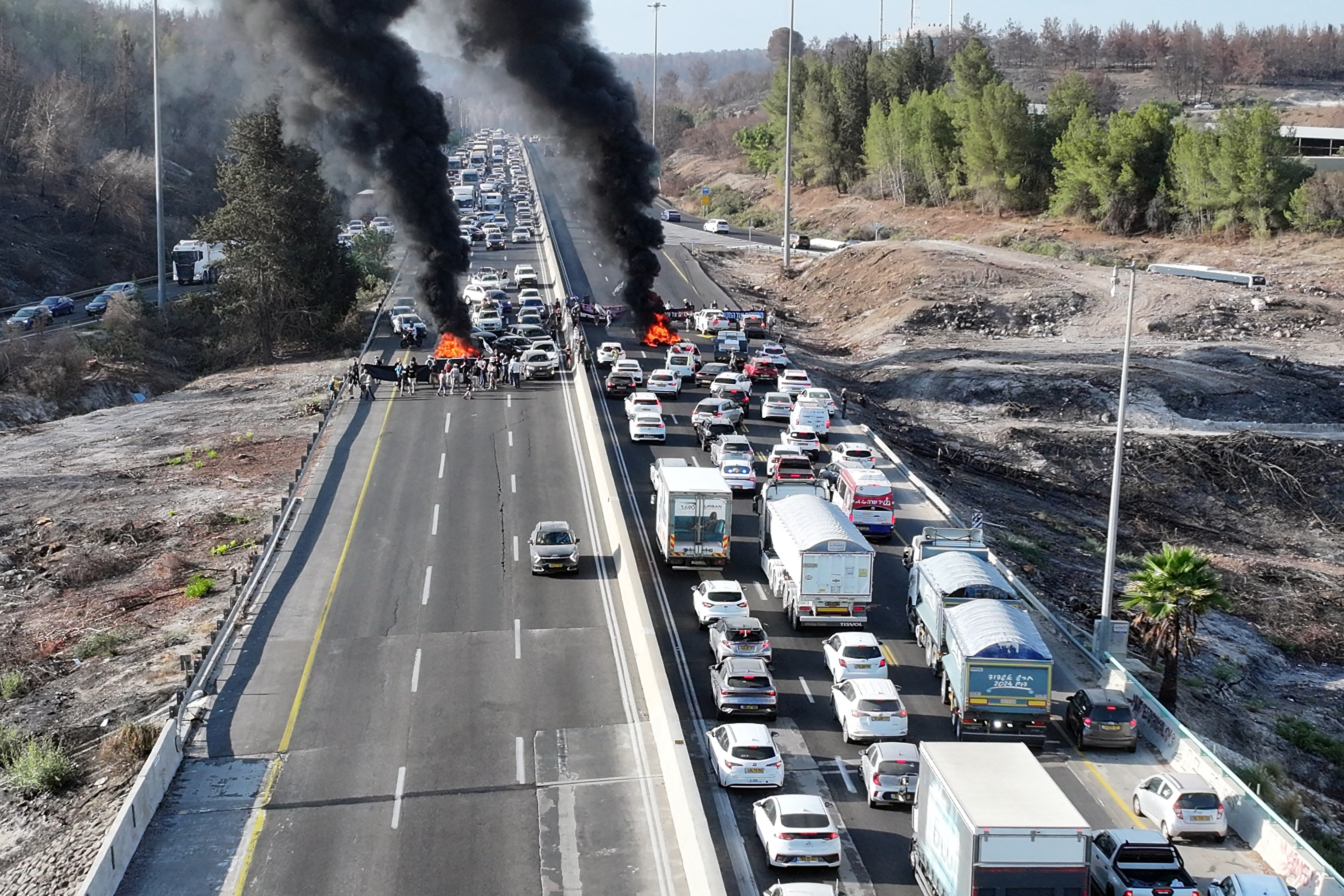 ইসরায়েলজুড়ে গাজা যুদ্ধ বন্ধের দাবিতে ধর্মঘট, আটক ৩৮