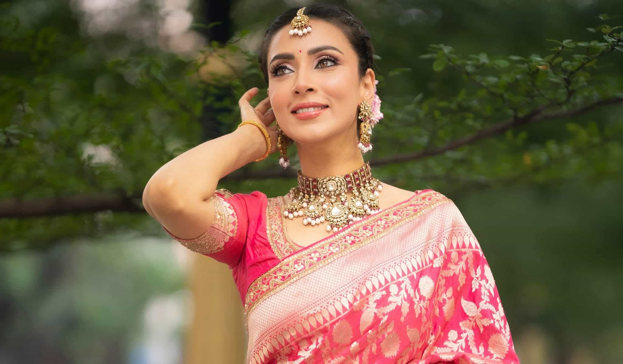 পূজার ছুটিতে কোথায় থাকবেন মিম