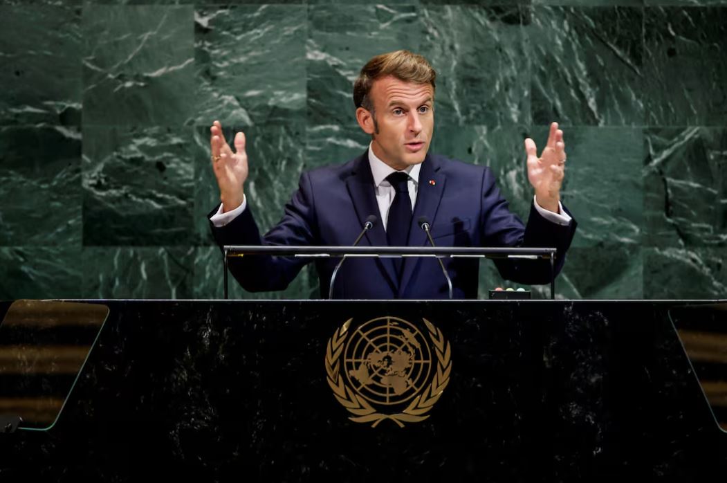 যেভাবে শান্তিতে নোবেল পেতে পারেন ট্রাম্প, জানালেন মাখোঁ