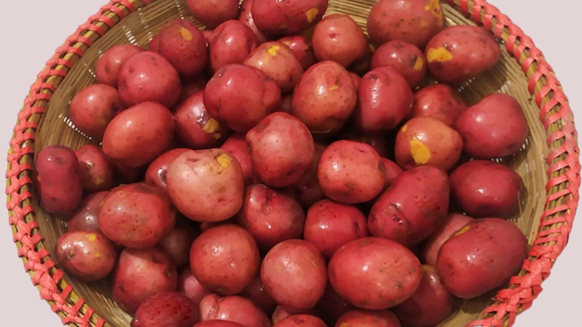 লাল আলু কেন খাবেন