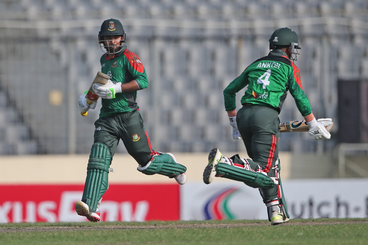 ওয়েস্ট ইন্ডিজকে ২০৮ রানের লক্ষ্য দিল বাংলাদেশ