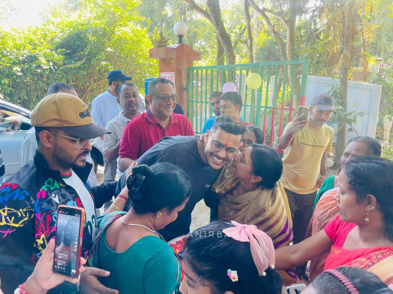 শ্রীমঙ্গলে নিজের বাড়িতে গিয়ে শমিত বললেন, ‘বাংলাদেশের ফুটবলের ভবিষ্যৎ ভালো’