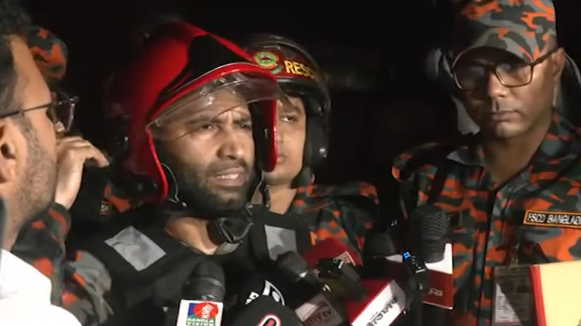 কড়াইলে ক্রাউডসহ সীমাবদ্ধতা প্রচুর, আগুন নেভাতে সমস্যা হচ্ছে: ফায়ার সার্ভিস