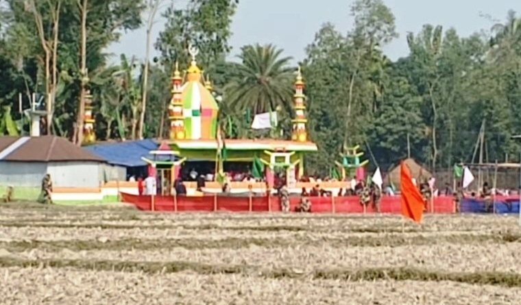 কুড়িগ্রাম সীমান্তের শূন্যরেখায় ‘মাজার জিয়ারত’ করতে পারলেন না বাংলাদেশি ভক্তরা