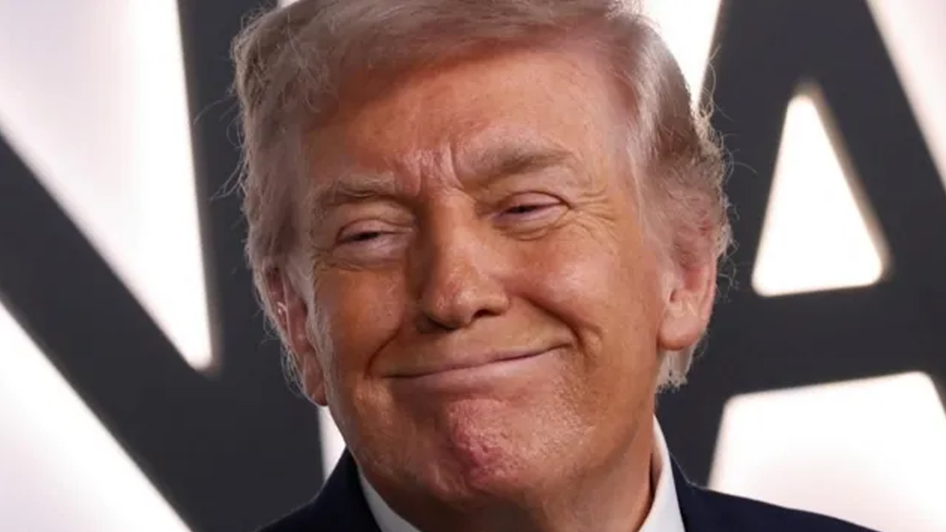 যুক্তরাজ্যের জন্য চীনের সঙ্গে চুক্তির বিষয়টি ‘খুবই বিপজ্জনক’: ট্রাম্প