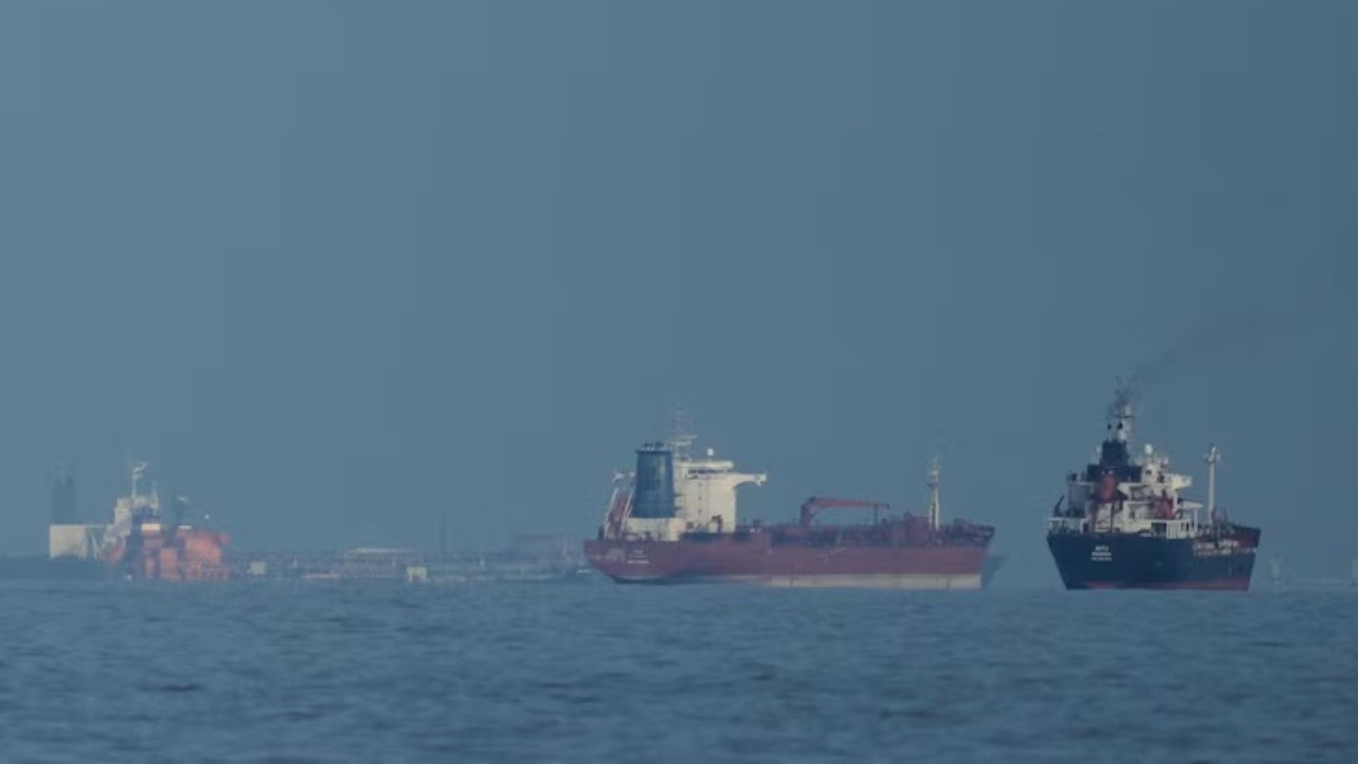 হরমুজ প্রণালি। ছবি: রয়টার্স