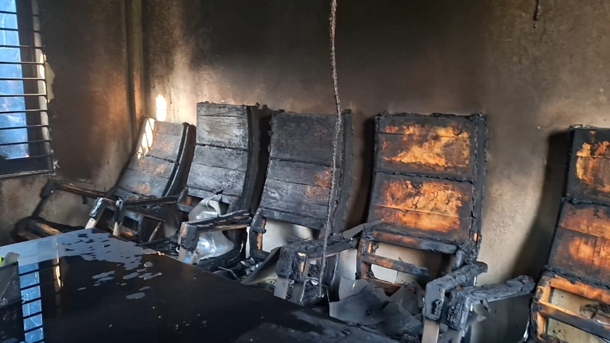 রূপগঞ্জে বিএনপি কার্যালয়ে আগুন