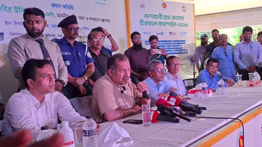 বক্তব্য দিচ্ছেন তথ্য ও সম্প্রচারমন্ত্রী জহির উদ্দিন স্বপন। ছবি: স্টার