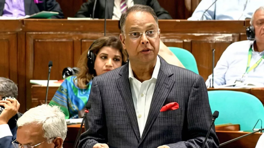 সংসদে বক্তব্য দিচ্ছেন বিদ্যুৎ, জ্বালানিমন্ত্রী ইকবাল হাসান মাহমুদ। ছবি: সংগৃহীত