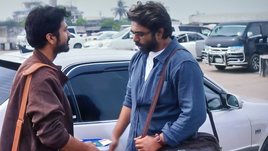 49037