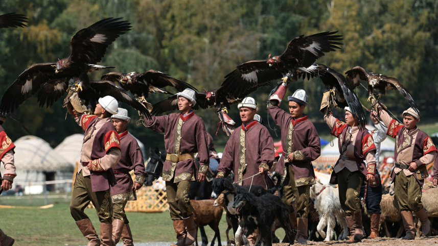 KYRGYZSTAN-NOMAD-GAMES