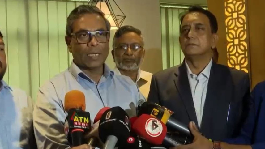  বক্তব্য দিচ্ছেন স্বাস্থ্য প্রতিমন্ত্রী ড. এম এ মুহিত। ছবি: স্টার 