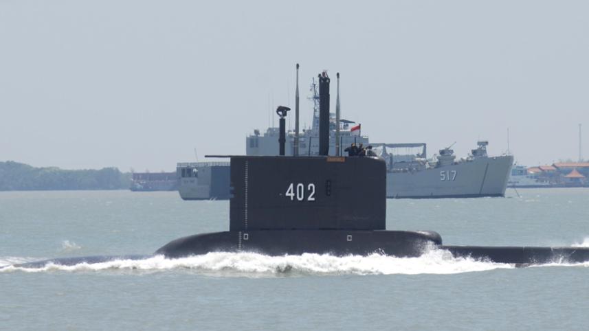 INDONESIA-SUBMARINE.JPG