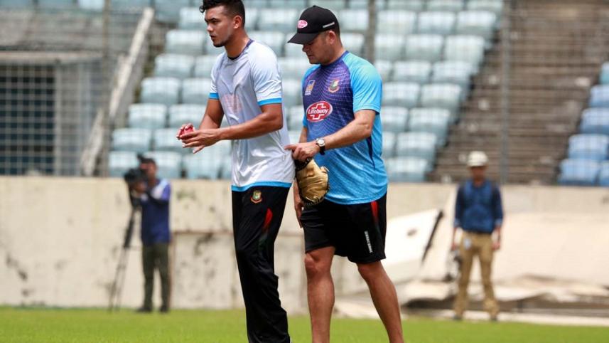 Taskin Ahmed 
