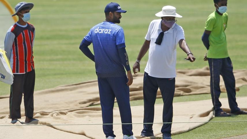 Tamim Iqbal & Gamini De Silva 