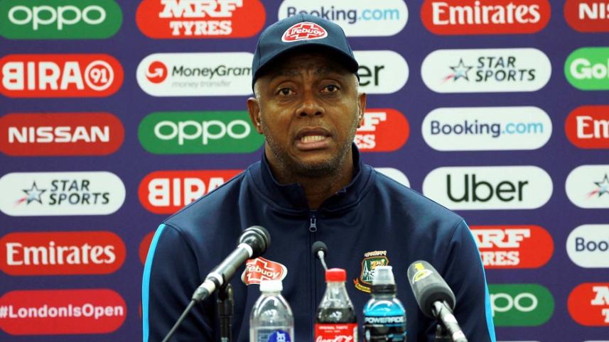 courtney walsh