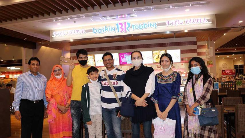 Bangladeshi-Family-in-Go-to-Travel.jpg