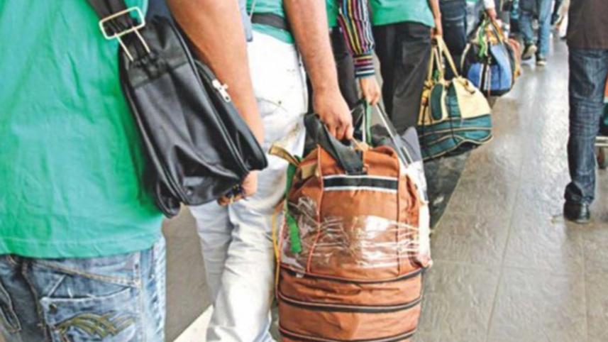 bangladeshi_migrants_wb.jpg