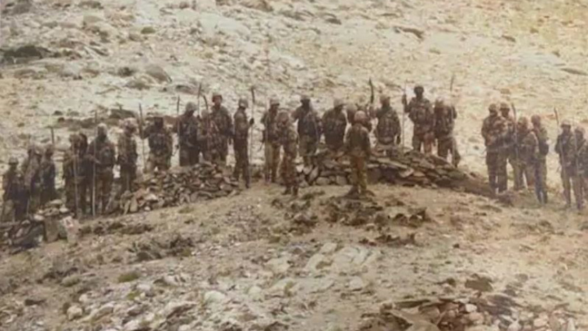 Chinese Troops-1.jpg