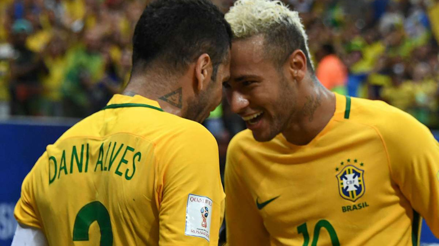 dani-alves-neymar.jpg