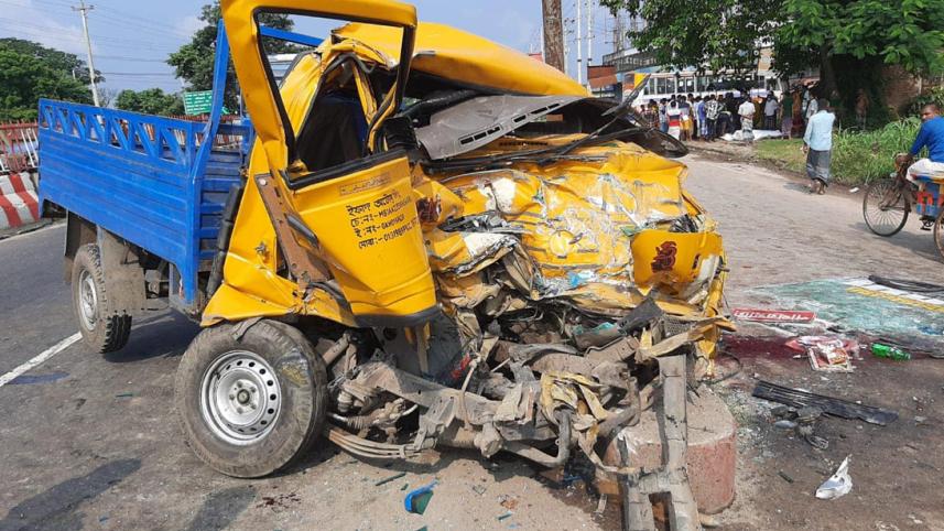Dhamrai road accident.jpg