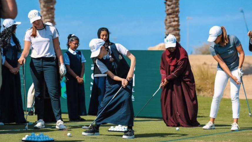 female golf