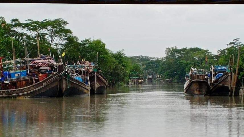 Fishing Boat-1.jpg