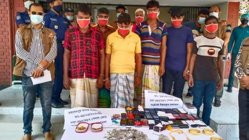 Gazipur-(1)- 09 June 2020-Decoit Arrest -1.jpg