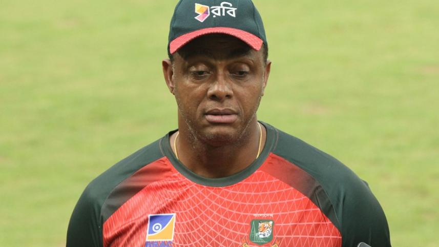 Courtney Walsh