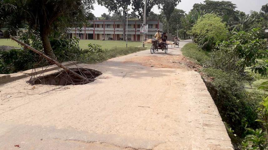Jhenidah-Bridge.jpg
