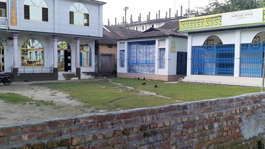 Lalmonirhat mosque-temple.jpg