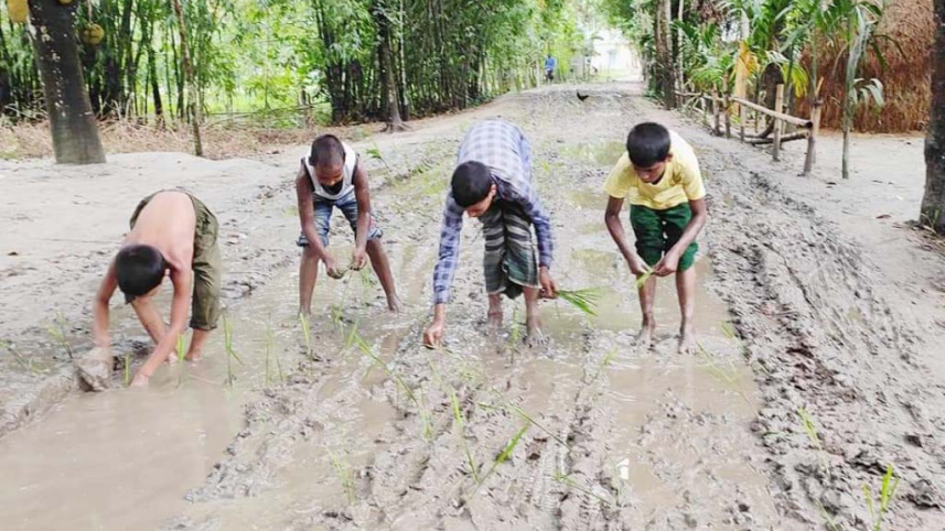 Lalmonirhat road-01.jpg