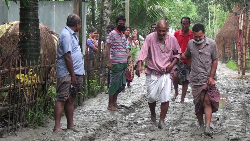 Lalmonirhat_Road.jpg