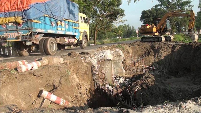 Lalmonirhat road culvert-01 (18.jpg