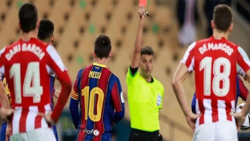 Lionel-Messi-Red-Card.jpg