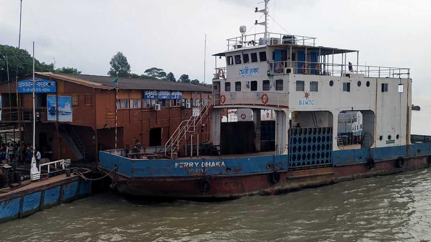 Manikganj-old-ferry.jpg