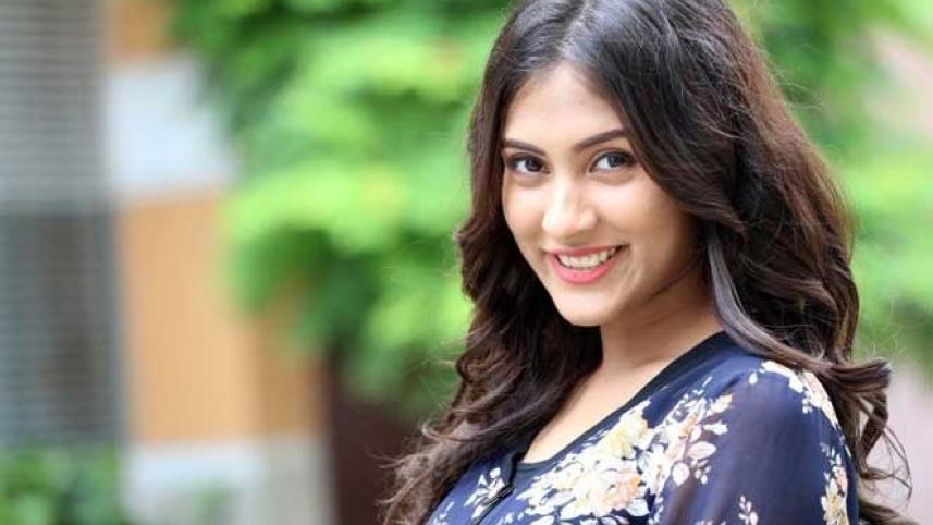 অভিনেত্রী মেহজাবীন চৌধুরী