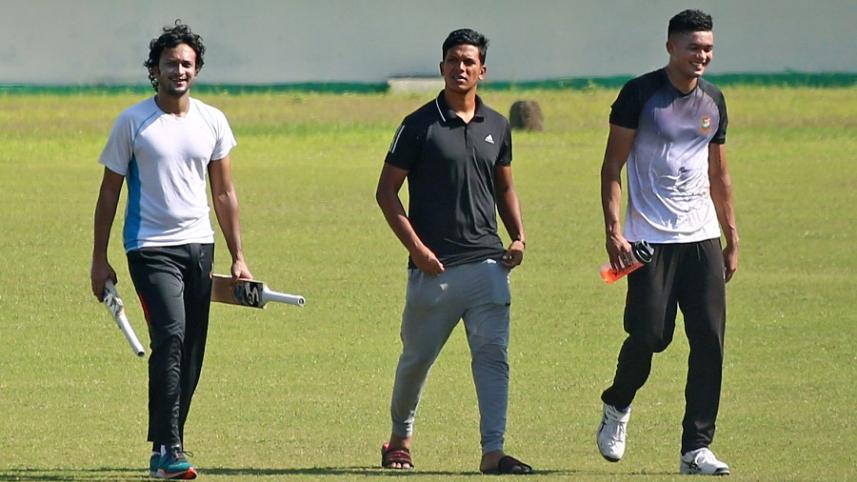 Shakib Al Hasan, Mohammad Saifuddin, Taskin Ahmed