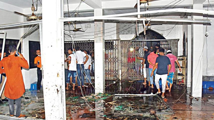 mosque-ac-blast-nganj_1.jpg