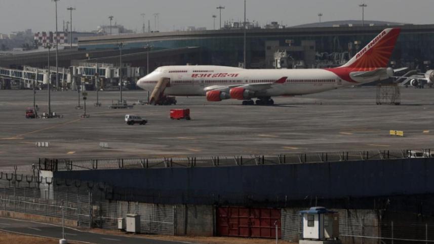 Mumbai airport reuters.jpg