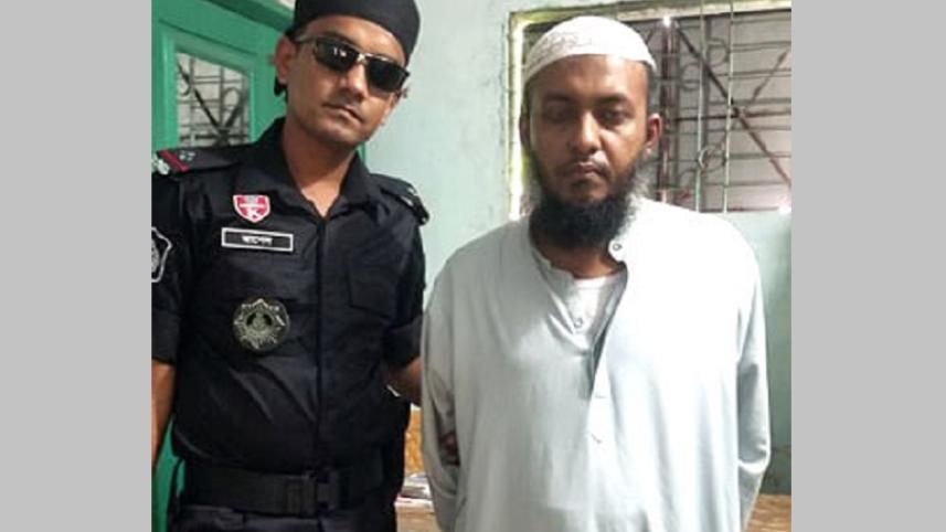 Narayanganj_Rapist_arrest_photo.jpg