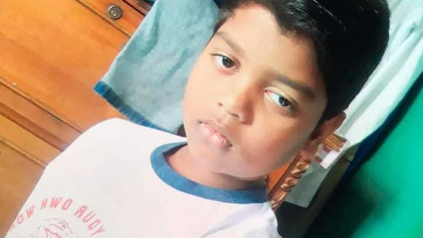 Narayanganj_School_boy_photo_01.jpg